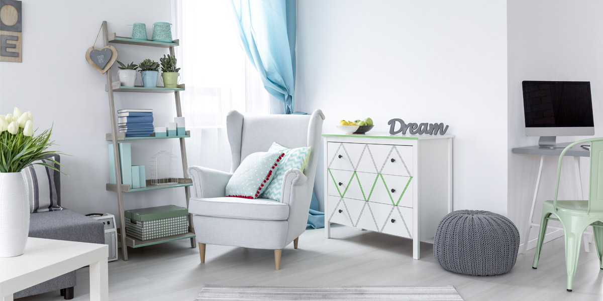 Give a Little Touch on Windows to Create Different Atmosphere
